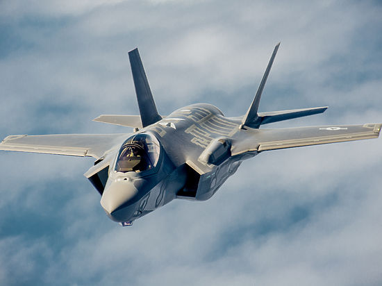 Западные эксперты: Русские истребители разорвут американский F-35 на куски