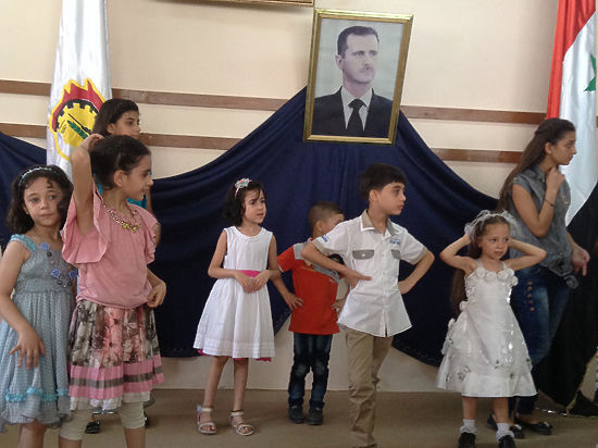 Как беженцы в Дамаске отметили День рождения Башара Асада