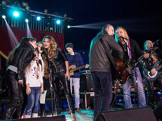 В Севастополе отгремел музыкальный фестиваль «Рок-н-ролл на Рождество»