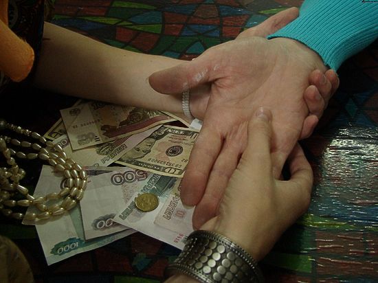В Оренбурге задержаны гадалки, которые обворовывали пенсионеров 