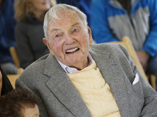 На 102-м году жизни скончался миллиардер Дэвид Рокфеллер