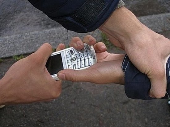 Когда  кубанская  полиция может досматривать содержимое телефона