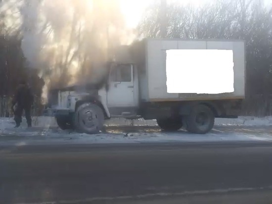 Стала известна причина возгорания грузовика на ходу в Бийске