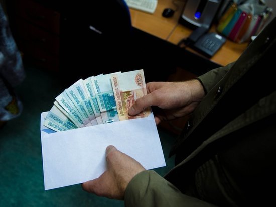 В Белгородской области пенсионерку обманула мошенница на 100 тысяч рублей