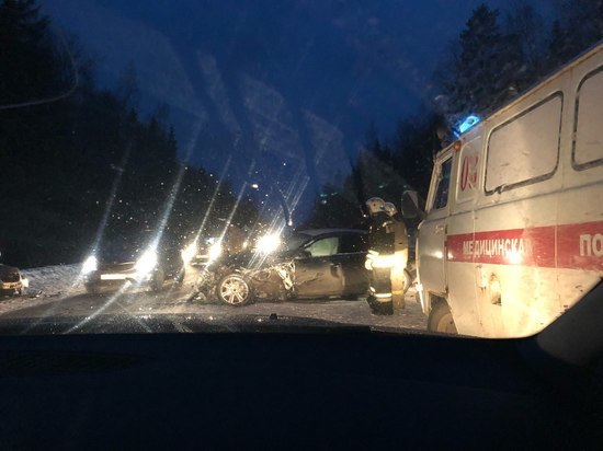 В Ивановской области столкнулись «Ауди» и «Тойота», есть пострадавшие
