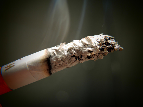 Две трети людей, выкуривших одну сигарету, становятся заядлыми курильщиками