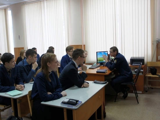 В Иванове следователи рассказали школьникам, что такое экстремизм