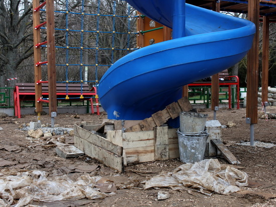 В Севастополе реконструкция игрового комплекса может обернуться трагедией