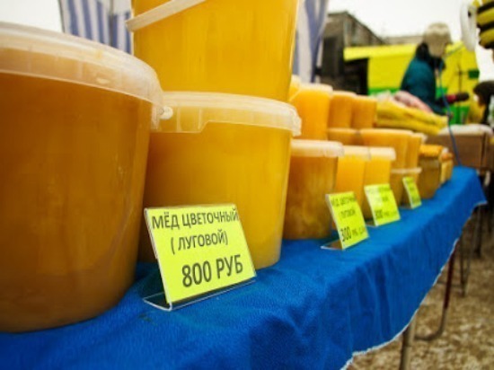 В Ульяновске на ярмарке угостят медом и мясными деликатесами 