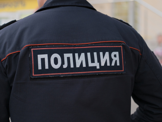 Петербургскую шестиклассницу застукали на чердаке в компании раздетых мужчин 