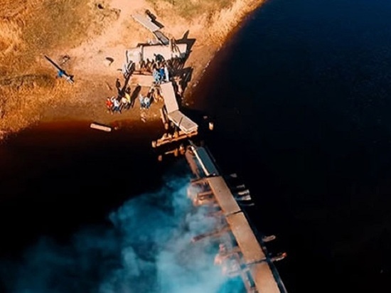 Северодвинский подросток оказался в огненной ловушке на горящем мосту
