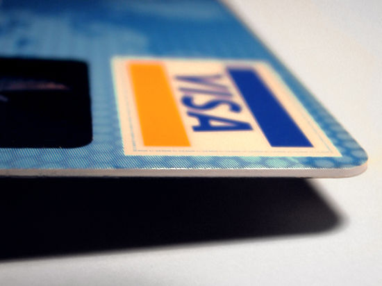 Картами Visa и MasterCard можно будет расплачиваться в России и за границей
