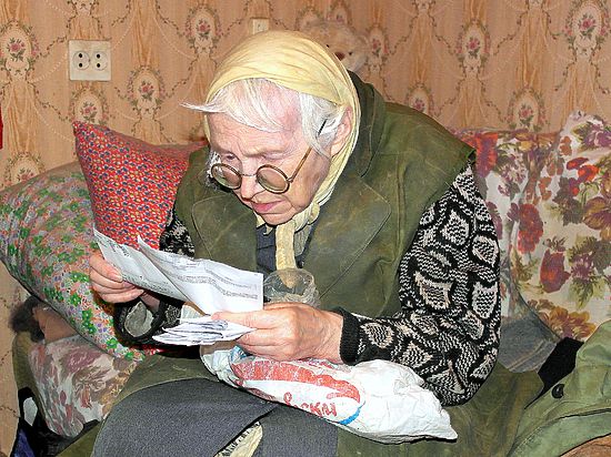 Архангельская пенсионерка никак не может избавиться от настойчивой опеки чиновников