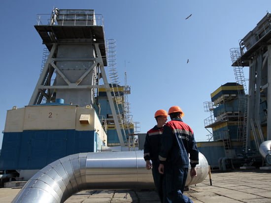 Никаких предоплат за транзит: Российский газ больше не будет поддерживать экономику Украины
