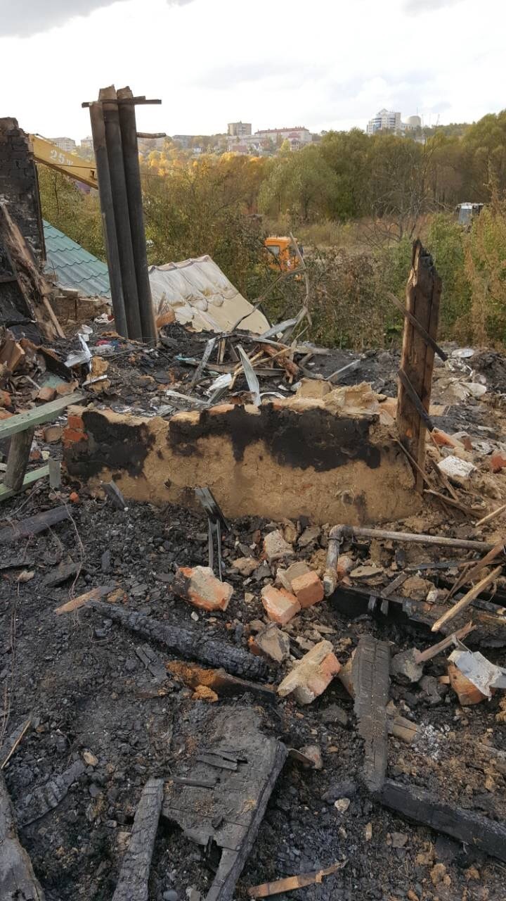 Пока огнеборцы искали воду, дом семьи Ефремовых сгорел дотла - МК Черноземье