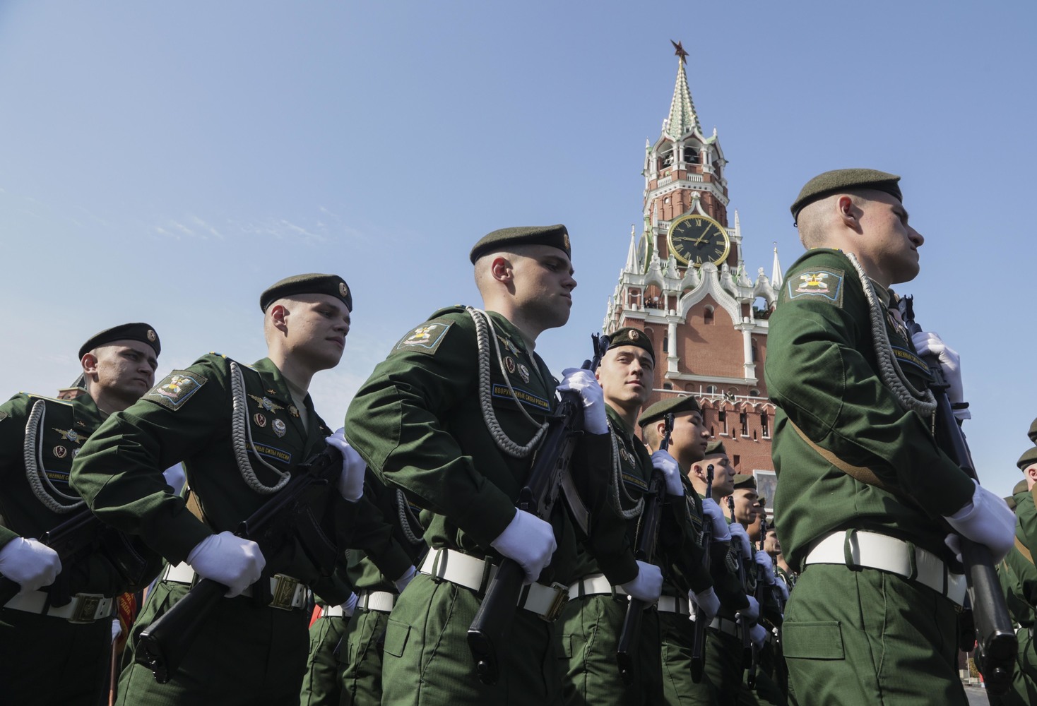 В Москве состоялась генеральная репетиция Парада Победы: эмоции участников  и зрителей