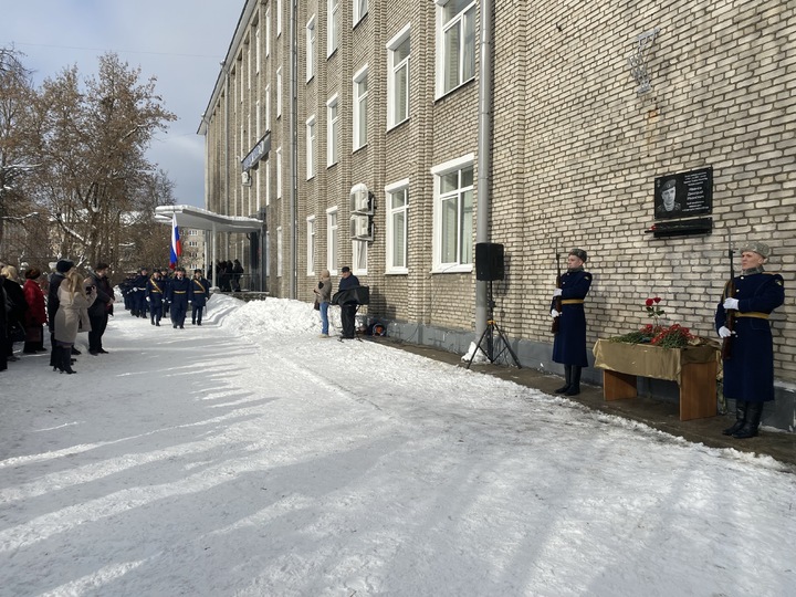 Дом из шести досок сектор