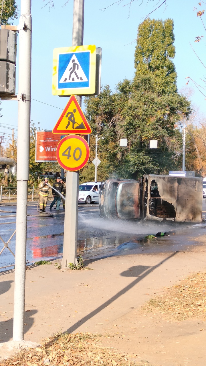 В Саратове в перевернувшемся и сгоревшем УАЗике погиб водитель - МК Саратов