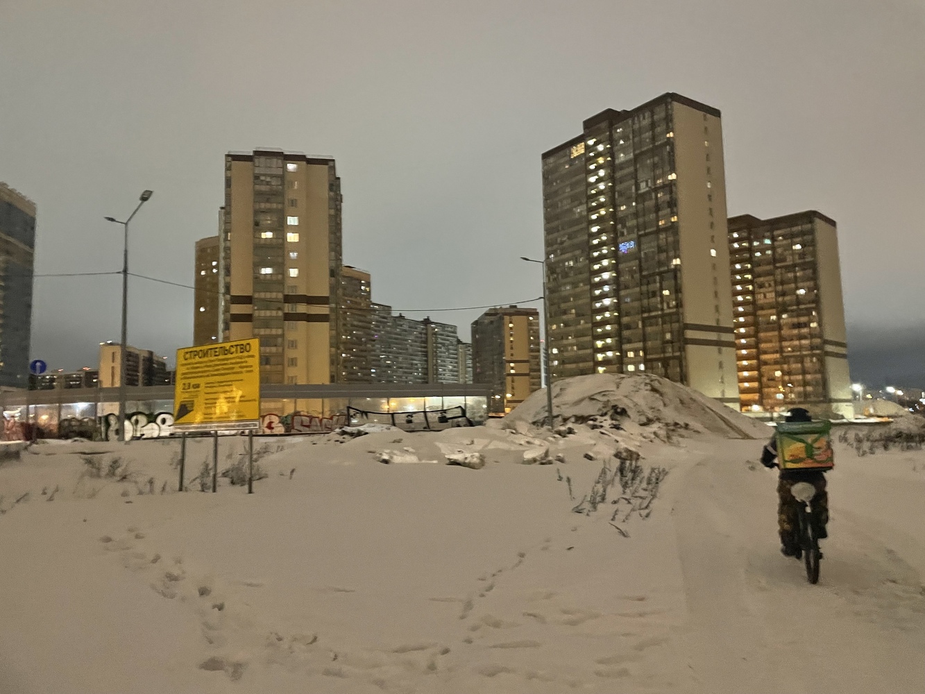 В Мурино начали строить новую дорогу от Охтинской аллеи до метро «Девяткино»