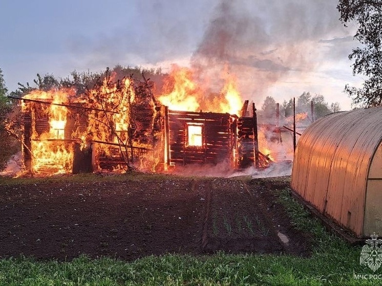 Пожар в соседнем